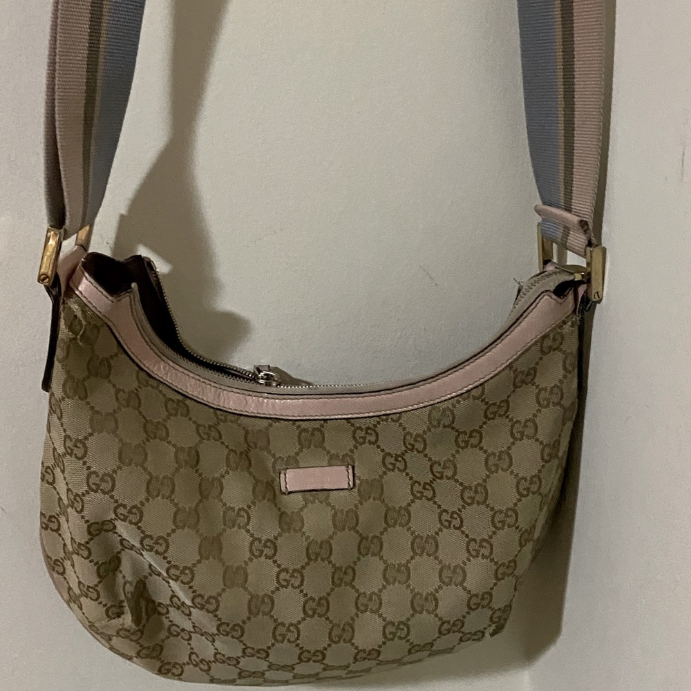 Authentic Gucci Hobo monogram crossbody bag